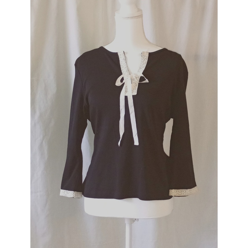 Coquette & Balletcore lace trimmings Moody Black Lace Ribbon Tie Cotton Top